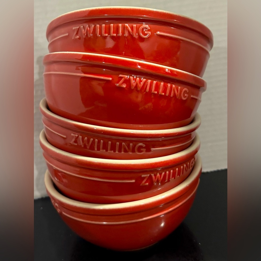 ZWILLING cherry red bowls have 5 dinner party chic rustic rare high quality soup